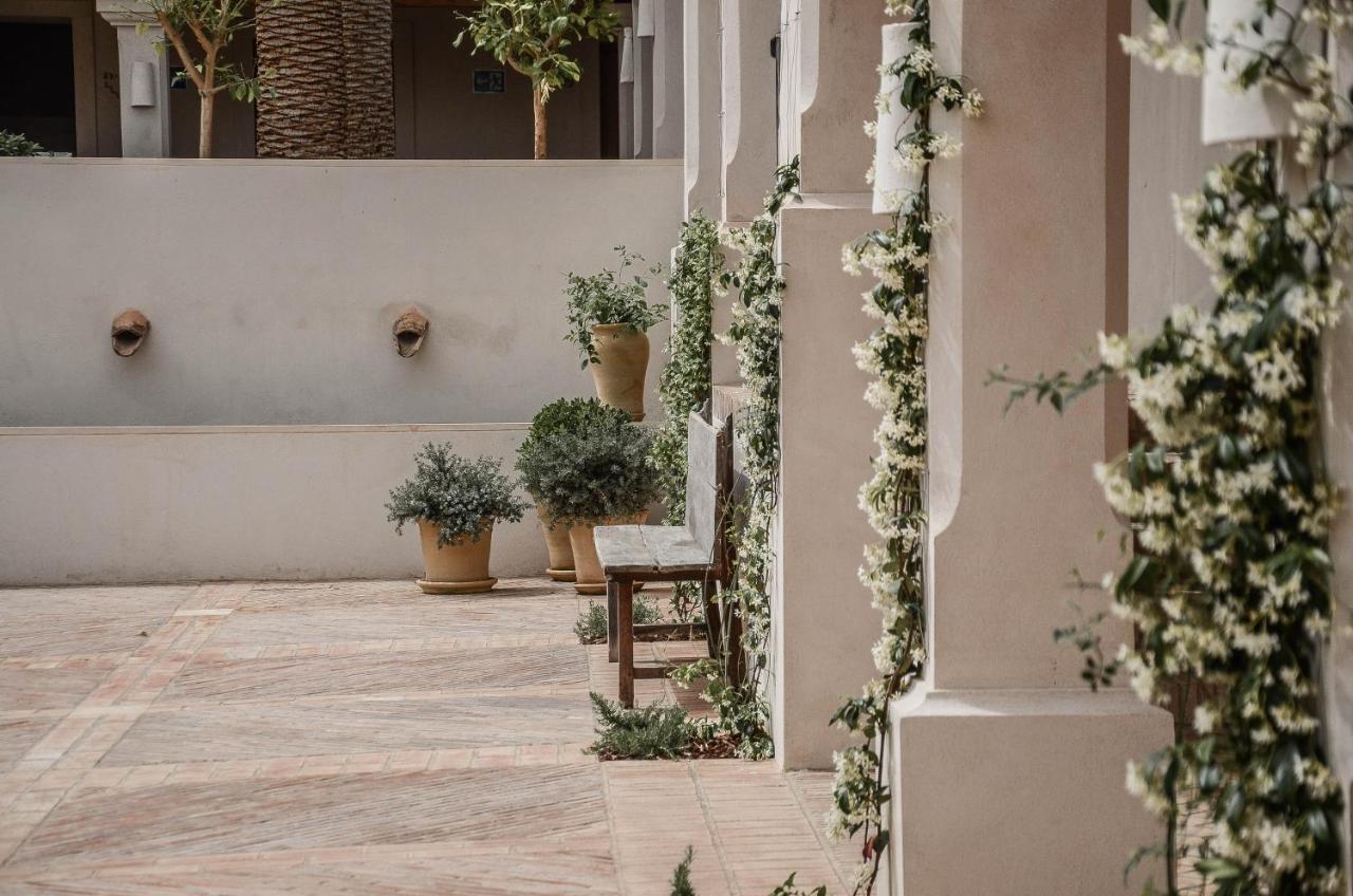 La Dehesa De Don Pedro Hotel Монестерио Екстериор снимка